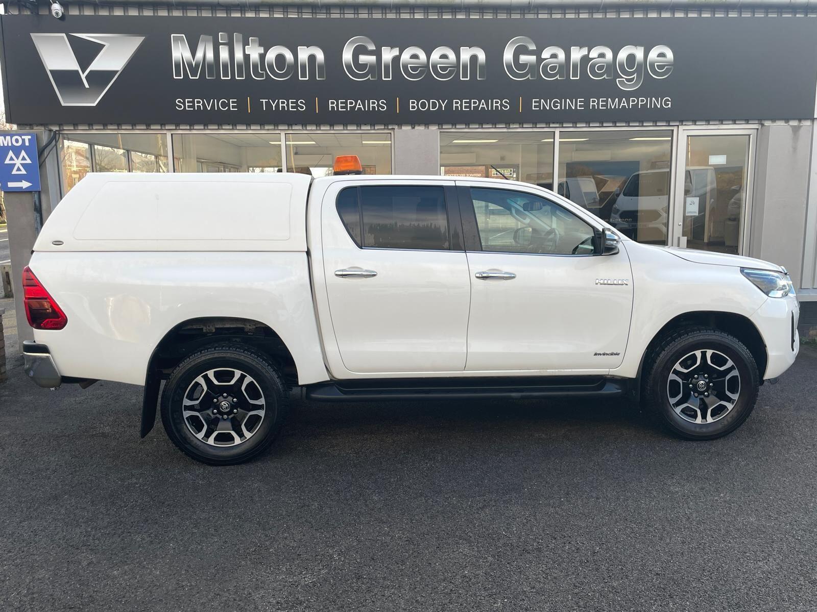 Toyota Hilux - image 6
